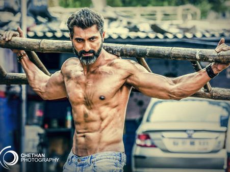 ಅಲ್ಲು ಅರ್ಜುನ್ ವಿರುದ್ಧ ತೊಡೆತಟ್ಟಲು ಕನ್ನಡಿಗ ಸಜ್ಜು