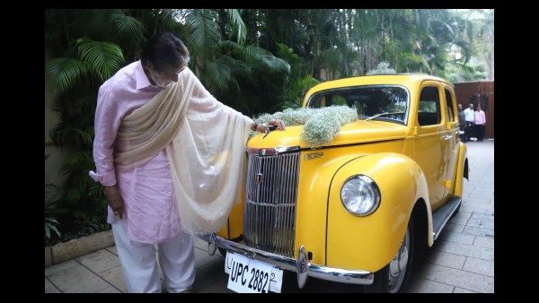 ಮೊದಲ ಕಾರನ್ನು ಮರಳಿ ಪಡೆದು ಭಾವುಕರಾದ ಬಿಗ್ ಬಿ ಅಮಿತಾಬ್