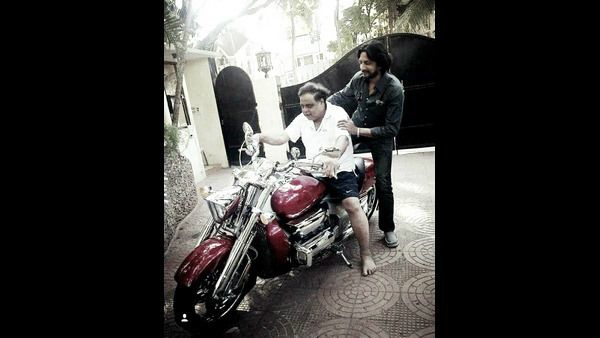 ಅಂಬಿ ಜೊತೆಗಿನ ಫೋಟೋ ಶೇರ್ ಮಾಡಿ ಹಳೆ ದಿನಗಳನ್ನು ನೆನೆದ ಸುದೀಪ್