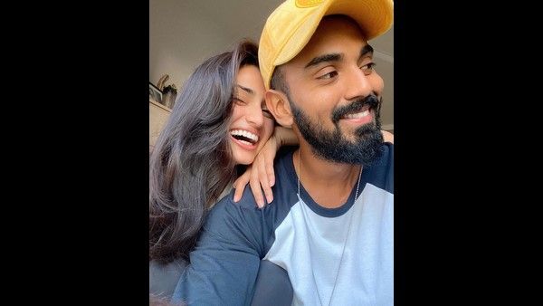 ಕೆ.ಎಲ್ ರಾಹುಲ್-ಅತಿಯಾ ಪ್ರೀತಿ ವಿಷ್ಯ ಬಿಚ್ಚಿಡ್ತು ರೋಮ್ಯಾಂಟಿಕ್ ಫೋಟೋ ಮತ್ತು ವಿಶ್