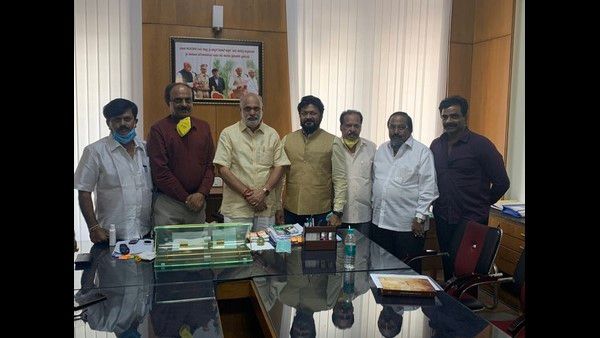 ಚಿತ್ರರಂಗದ ಗಣ್ಯರಿಂದ ಕಾರ್ಮಿಕ ಸಚಿವರ ಭೇಟಿ, ಸಹಾಯಕ್ಕೆ ಮನವಿ