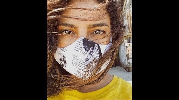 2 ತಿಂಗಳ ಬಳಿಕ ಮನೆಯಿಂದ ಹೊರಬಂದ ನಟಿ ಪ್ರಿಯಾಂಕಾ ಹೇಳಿದ್ದೇನು?