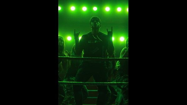 'ಯುವರತ್ನ' ಪೋಸ್ಟರ್: 'ಪವರ್ ಆಫ್ ಯೂತ್' ಪುನೀತ್ ರಾಜ್ ಕುಮಾರ್ ಸ್ಟೈಲಿಶ್ ಲುಕ್