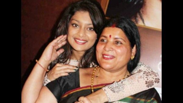 ಲಂಡನ್‌ನಲ್ಲಿ ಸಿಲುಕಿದ್ದ ಜಯಮಾಲಾ ಪುತ್ರಿ ಸೌಂದರ್ಯ ತಾಯ್ನಾಡಿಗೆ ವಾಪಸ್