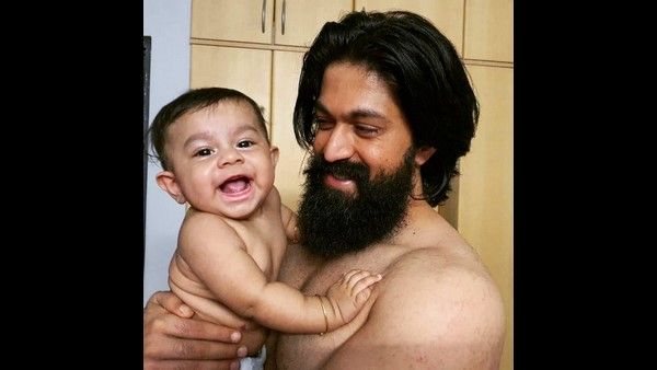 ರಾಧಿಕಾ ಪಂಡಿತ್ 'ಫೇವರಿಟ್ ಬಾಯ್ಸ್' ಫೋಟೋ ವೈರಲ್