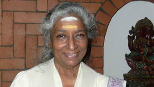 ಗಾನ ಕೋಗಿಲೆ ಎಸ್.ಜಾನಕಿ ಸಾವಿನ ವದಂತಿ ವೈರಲ್: ಸ್ಪಷ್ಟನೆ ನೀಡಿದ ಪುತ್ರ ಮುರಳಿ ಕೃಷ್ಣ