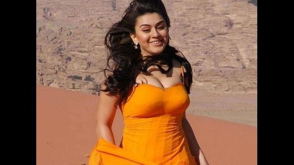 ತಮ್ಮದೇ ಮದುವೆ ಸುದ್ದಿ ಕೇಳಿ ಶಾಕ್ ಆದ ನಟಿ ಹನ್ಸಿಕಾ ಮೊಟ್ವಾನಿ