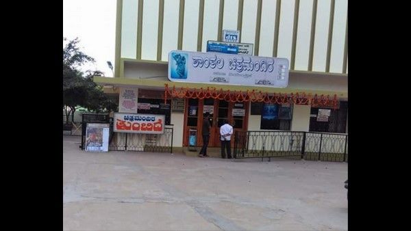 ತೆರೆಮರೆಗೆ ಸರಿದ ಇನ್ನೆರಡು ಚಿತ್ರಮಂದಿರಗಳು: ಶಾಂತಲಾ, ಪದ್ಮಾಕ್ಕೆ ವಿದಾಯ