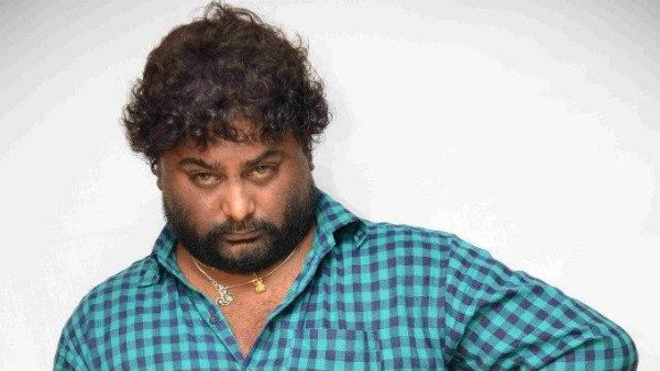 ಶ್ರೀರಂಗಪಟ್ಟಣದಲ್ಲಿ ಕಣ್ಣಿರು ಹಾಕುತ್ತಾ ಸಹಾಯಕ್ಕಾಗಿ ಅಂಗಲಾಚಿದ ಹುಚ್ಚ ವೆಂಕಟ್