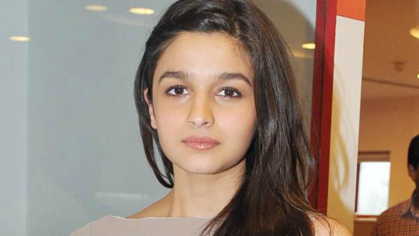 ಟ್ರೋಲ್ ನಿಂದ ತಪ್ಪಿಸಿಕೊಳ್ಳಲು ಕಾಮೆಂಟ್ಸ್ ಹೈಡ್ ಮಾಡಿ ಪೋಸ್ಟ್ ಮಾಡುತ್ತಿರುವ ಅಲಿಯಾ ಭಟ್