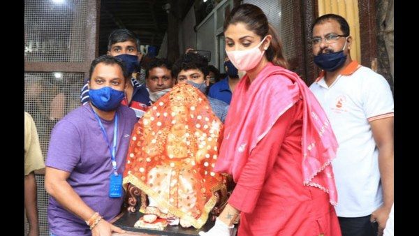 ಬಾಲಿವುಡ್ ನಟಿ ಶಿಲ್ಪಾ ಶೆಟ್ಟಿ ಮನೆಯಲ್ಲಿ ಗಣೇಶ ಸಂಭ್ರಮ