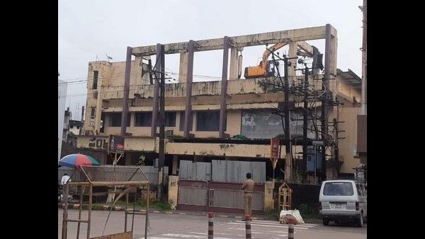 ಮಂಗಳೂರು: 79 ವರ್ಷ ಹಳೆಯ ಚಿತ್ರಮಂದಿರ ನೆಲಸಮ