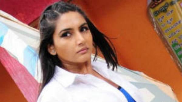 ಪರಪ್ಪನ ಅಗ್ರಹಾರ ಜೈಲಿಗೆ ರಾಗಿಣಿ ಶಿಫ್ಟ್‌: ಹೊರಗಿನ ಊಟಕ್ಕೆ ಇಲ್ಲ ಅವಕಾಶ