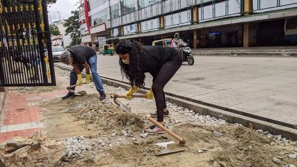 ಜಯನಗರ ಫುಟ್‌ಪಾತ್ ಸರಿಪಡಿಸಿದ ನಟಿ ಸಂಯುಕ್ತಾ ಹೊರನಾಡ್