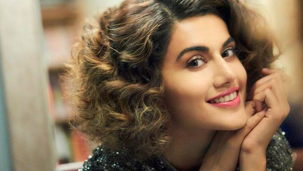 ಬೀಚ್‌ನಲ್ಲಿ ಬಿಕಿನಿ ತೊಟ್ಟು ಕೂಲ್ ಮೂಡ್‌ನಲ್ಲಿ ತಾಪ್ಸಿ ಪನ್ನು