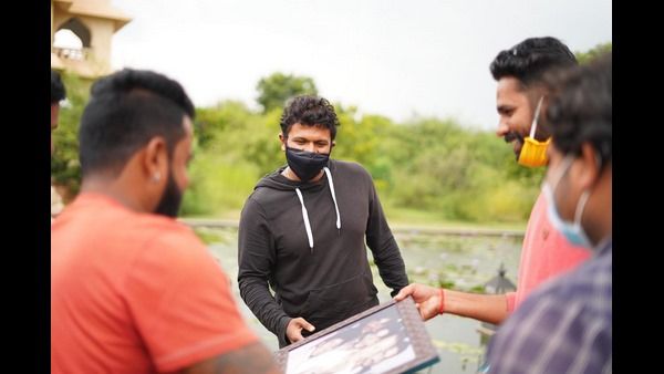 ಹೊಸಪೇಟೆಗೆ ಎಂಟ್ರಿಕೊಟ್ಟ ಜೇಮ್ಸ್: ಅಪ್ಪು ನೋಡಲು ಬಂದ ಅಭಿಮಾನಿಗಳು