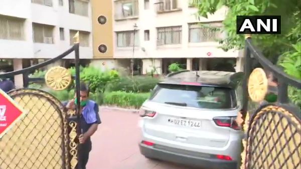 ಬೈಕುಲ್ಲಾ ಜೈಲಿನಿಂದ ಹೊರಬಂದ ಸುಶಾಂತ್ ಪ್ರೇಯಸಿ ರಿಯಾ ಚಕ್ರವರ್ತಿ