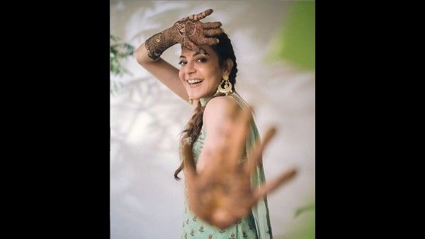 ಮೆಹಂದಿ ಶಾಸ್ತ್ರದ ಸಂಭ್ರಮದಲ್ಲಿ ನಟಿ ಕಾಜಲ್ ಅಗರ್ವಾಲ್