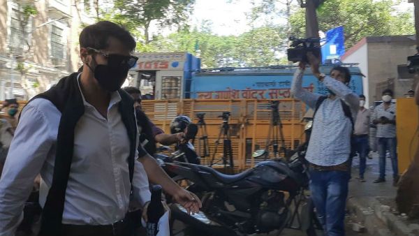 ಎನ್‌ಸಿಬಿ ಅಧಿಕಾರಿಗಳ ವಿಚಾರಣೆಗೆ ಹಾಜರಾದ ನಟ ಅರ್ಜುನ್ ರಾಂಪಾಲ್