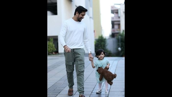 ಮಗಳ ಜೊತೆ ಹೆಜ್ಜೆ ಹಾಕಿದ ನಟ ಅಜಯ್ ರಾವ್, ಫೋಟೋ ವೈರಲ್