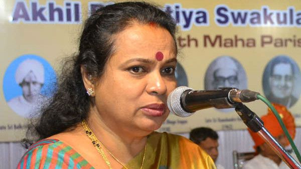 ನಟಿ ಉಮಾಶ್ರೀಯವರ ಕಾರು ಅಪಘಾತ; ಇಬ್ಬರು ಸ್ಥಳದಲ್ಲೇ ಸಾವು