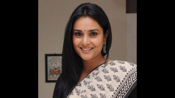 ಮಧ್ಯಾಹ್ನದ ಊಟ ತ್ಯಜಿಸಿ ರೈತರಿಗೆ ಬೆಂಬಲ ನೀಡಿದ ನಟಿ ರಮ್ಯಾ