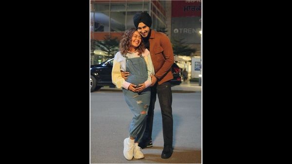 ಮದುವೆಯಾದ 2 ತಿಂಗಳೊಳಗೆ ಸಿಹಿ ಸುದ್ದಿ ಹಂಚಿಕೊಂಡ 'ಕೆಜಿಎಫ್' ಗಾಯಕಿ ನೇಹಾ