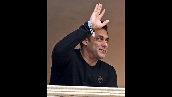 ಫೋಟೋ ವೈರಲ್; ಸರಳವಾಗಿ ಹುಟ್ಟುಹಬ್ಬ ಆಚರಿಸಿಕೊಂಡ ಸಲ್ಮಾನ್ ಖಾನ್