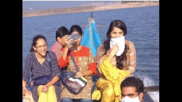 ಮಹಾನಂದೀಶ್ವರ ದೇವಸ್ಥಾನಕ್ಕೆ ಭೇಟಿ ನೀಡಿದ ನಟಿ ಅನುಷ್ಕಾ ಶೆಟ್ಟಿ