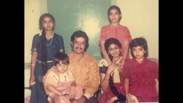 ಅರ್ಜುನ್ ಸರ್ಜಾ ನಿಶ್ಚಿತಾರ್ಥ ಫೋಟೋ: ಈ ಚಿತ್ರದಲ್ಲಿರುವ ಮಕ್ಕಳು ಯಾರೆಂದು ಗುರುತಿಸಿ?