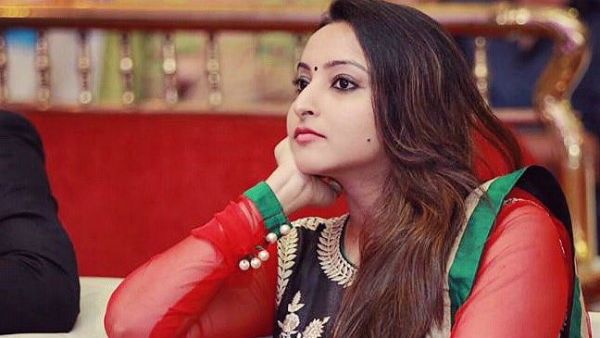 ವಿದೇಶದಿಂದ ಭಾರತಕ್ಕೆ ಬಂದ ನಟಿ ಮೇಘನಾ: ಏರ್ ಇಂಡಿಯಾ ವಿರುದ್ಧ ಅಸಮಾಧಾನ