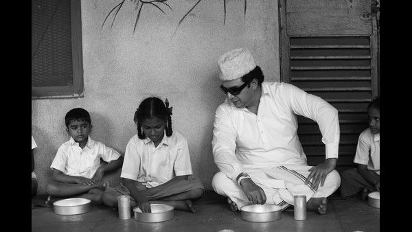 ಎಂಜಿಆರ್ ಪುಣ್ಯ ಸ್ಮರಣೆ: ಅರವಿಂದ್ ಸ್ವಾಮಿಯ ಹೊಸ ಲುಕ್ ಬಿಡುಗಡೆ