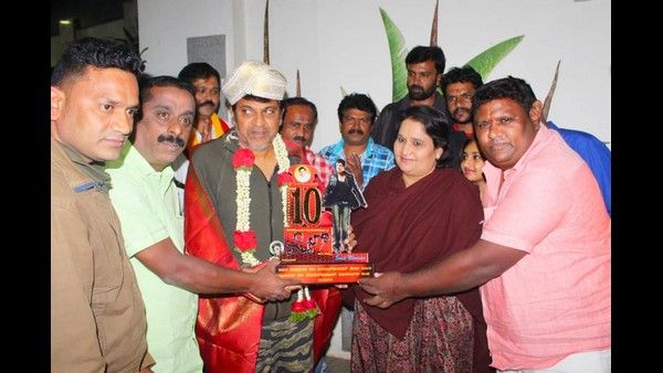 'ಮೈಲಾರಿ' ಚಿತ್ರಕ್ಕೆ 10 ವರ್ಷ: ಕೇಕ್ ಕತ್ತರಿಸಿ ಸಂಭ್ರಮಿಸಿದ ಶಿವಣ್ಣ