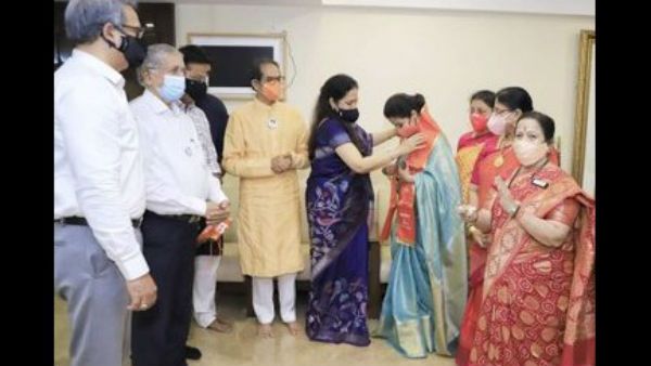 'ಕೈ' ಬಿಟ್ಟು ಶಿವಸೇನಾ ಕೈ ಹಿಡಿದ ನಟಿ ಊರ್ಮಿಳಾ ಮತೋಡ್ಕರ್