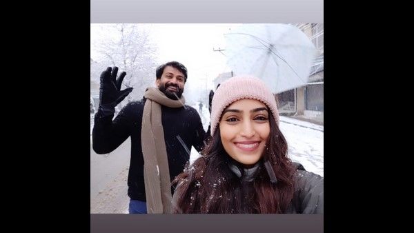 ರೆಬಾ ಮೋನಿಕಾ ಜೊತೆ ಕಾಶ್ಮೀರದಲ್ಲಿ ಡಾಲಿ ಧನಂಜಯ!