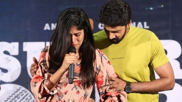 ವೇದಿಕೆ ಮೇಲೆ ಕಣ್ಣೀರು ಹಾಕಿದ ನಟಿ ಚಾಂದಿನಿ