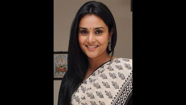 ಬೆನ್ನುಮೂಳೆ ಇಲ್ಲದ ಬಾಲಿವುಡ್ ಎಂದ ನಟಿ ರಮ್ಯಾ