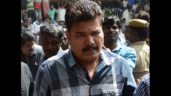 ರಜನಿಕಾಂತ್ 'ಎಂದಿರನ್' ನಿರ್ದೇಶಕರ ವಿರುದ್ಧ ಜಾಮೀನು ರಹಿತ ವಾರೆಂಟ್ ಜಾರಿ: ಶಂಕರ್ ಹೇಳಿದ್ದೇನು?