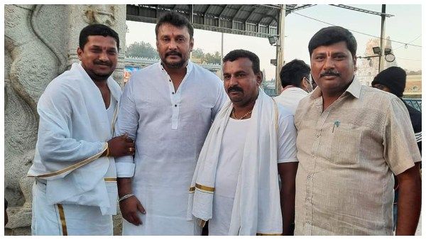 ರಾಬರ್ಟ್ ಬಿಡುಗಡೆಗೆ ಮುನ್ನ ತಿರುಪತಿಗೆ ಭೇಟಿ ನೀಡಿದ ದರ್ಶನ್-ಉಮಾಪತಿ