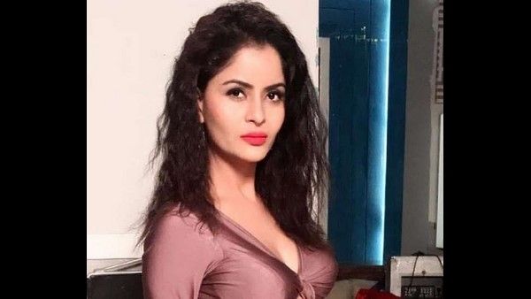 ಅಶ್ಲೀಲ ವಿಡಿಯೋ ಚಿತ್ರೀಕರಿಸಿ ಲಕ್ಷಾಂತರ ಗಳಿಸಿದ್ದ ನಟಿಯ ಬಂಧನ