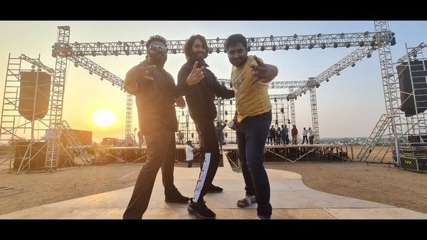 ಅದ್ದೂರಿ ಸೆಟ್‌ನಲ್ಲಿ ರೆಮೋ ಚಿತ್ರೀಕರಣ ಶುರು ಮಾಡಿದ ಪವನ್ ಒಡೆಯರ್