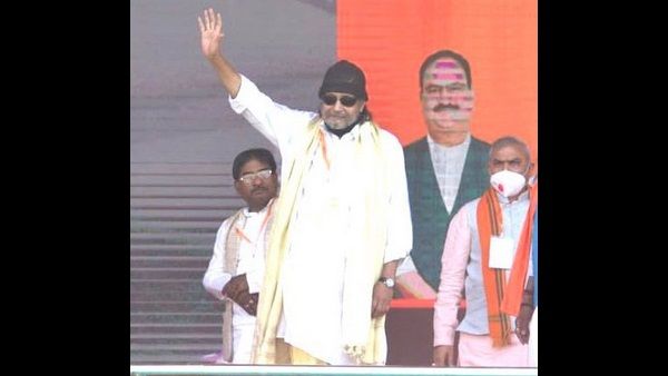 ದೀದಿ ಸಾಮ್ರಾಜ್ಯದಲ್ಲಿ ಕಮಲದ ಕೈ ಹಿಡಿದ ಬಾಲಿವುಡ್ ನಟ ಮಿಥುನ್ ಚಕ್ರವರ್ತಿ