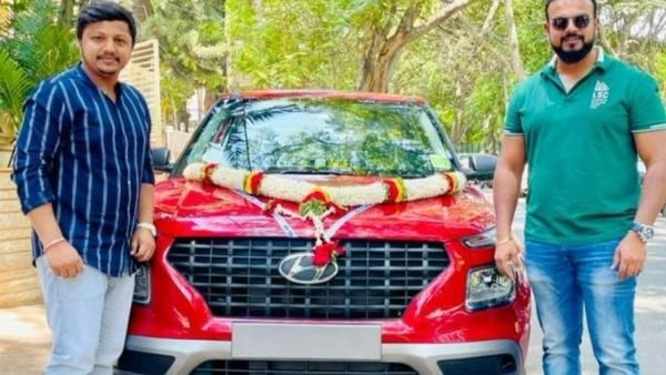 'ಮದಗಜ' ನಿರ್ದೇಶಕರಿಗೆ ಕಾರ್ ಉಡುಗೊರೆ ನೀಡಿದ 'ರಾಬರ್ಟ್' ನಿರ್ಮಾಪಕ