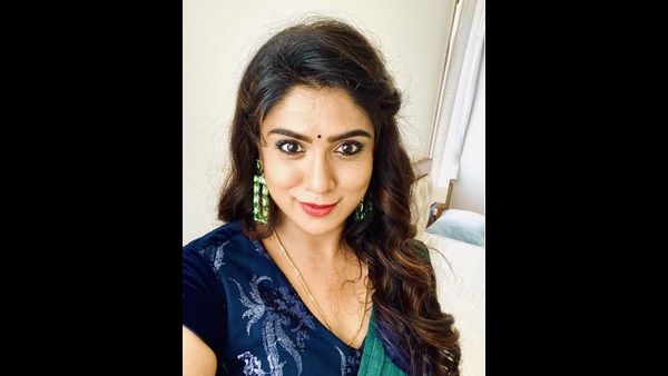 'ಬದುಕು ಮತ್ತೆ ಕೈ ಬೀಸಿ ಕರೆದಾಗ' ಎನ್ನುತ್ತಾ ನಗುತ್ತಾ ವಾಪಸ್ ಆದ ನಟಿ ಚೈತ್ರಾ ಕೋಟೂರ್