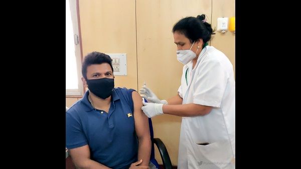 ಕೊರೊನಾ ಲಸಿಕೆ ಪಡೆದ ಪವರ್ ಸ್ಟಾರ್ ಪುನೀತ್ ರಾಜ್ ಕುಮಾರ್