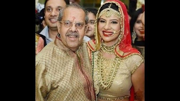 ಆಸ್ಪತ್ರೆಯವರೇ ನನ್ನ ತಂದೆಯನ್ನು ಕೊಂದಿದ್ದಾರೆ: ನಟಿ ಸಂಭಾವನಾ ಸೇಠ್