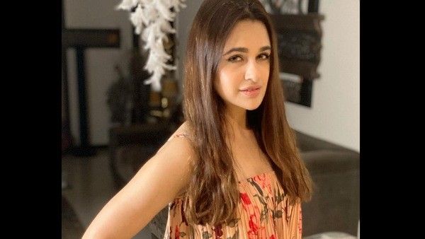 ಜಾತಿ ನಿಂದನೆ ಆರೋಪ: ನಟಿ ಯುವಿಕಾ ಚೌಧರಿ ವಿರುದ್ಧ ಎಫ್‌ಐಆರ್