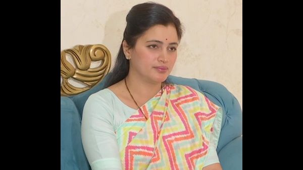 ದರ್ಶನ್ ನಾಯಕಿಗೆ 2 ಲಕ್ಷ ದಂಡ, ಸಂಸದೆ ಸ್ಥಾನದಿಂದ ಅನರ್ಹ ಭೀತಿ?