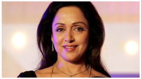 ಹೋಮ ಮಾಡಲು ಹೇಳಿ ಪೇಚಿಗೆ ಸಿಲುಕಿದ ನಟಿ ಹೇಮಾ