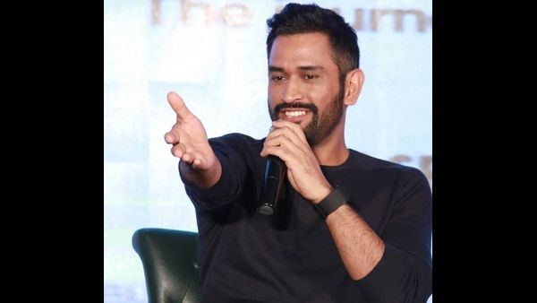 ಧೋನಿಗೆ 33M ಫಾಲೋವರ್ಸ್, ಮಾಹೀ ಫಾಲೋ ಮಾಡೋದು ಒಬ್ಬ ನಟನನ್ನ ಮಾತ್ರ